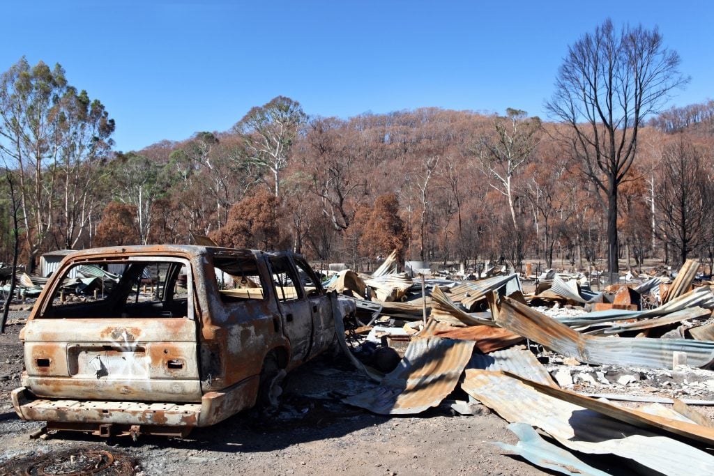 BUSHFIRES? WHAT DO I NEED TO DO TO KEEP MY HOUSE SAFE?